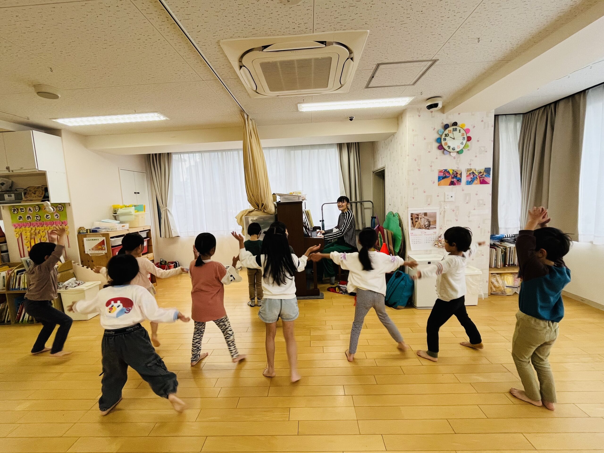 保育園でのレッスン風景